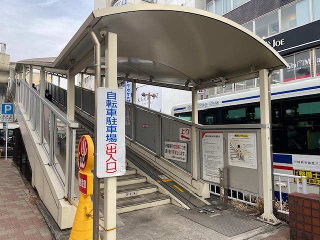 鶴見駅西口第2駐輪場の画像