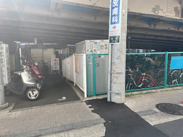 横浜駅西口第8駐輪場 image