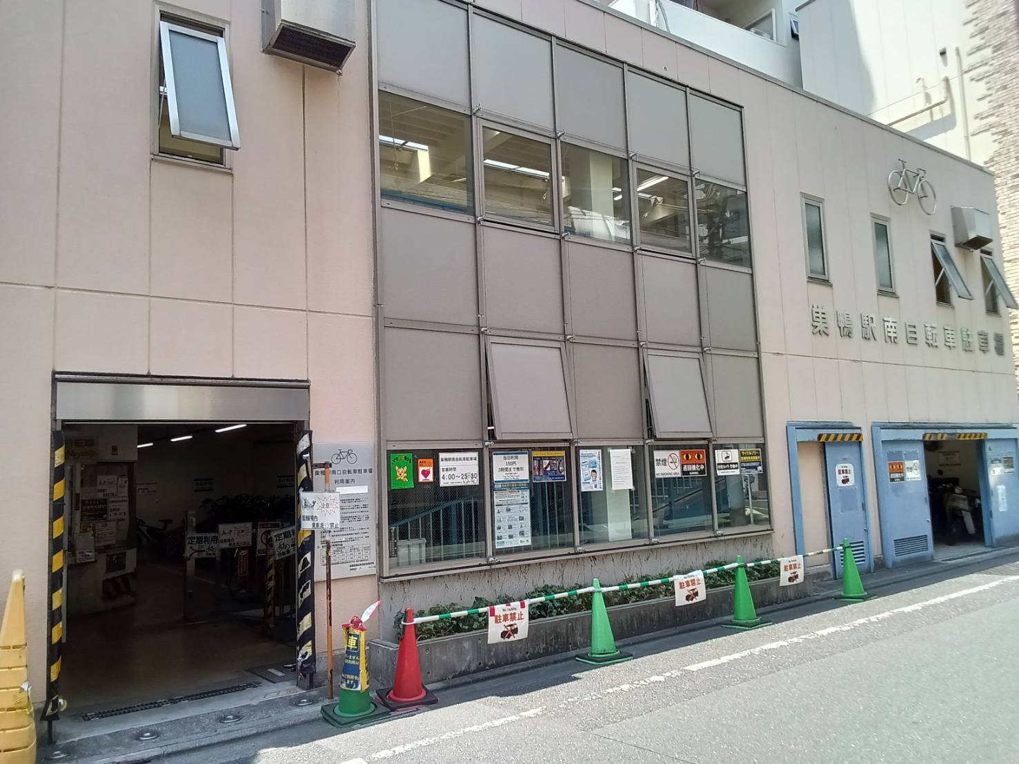 駐輪場画像